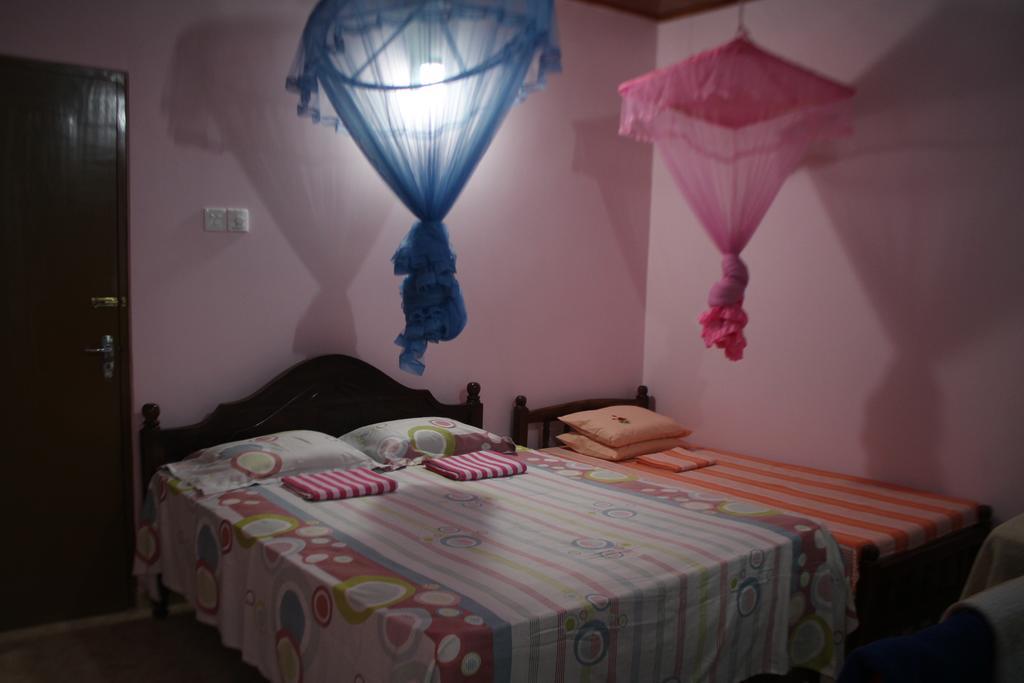 Guillet Beach Home Matara Camera foto